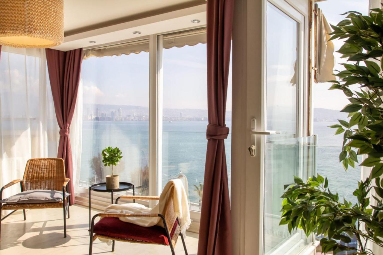 Exceptional Flat With Gorgeous Sea View In Izmir Daire Dış mekan fotoğraf