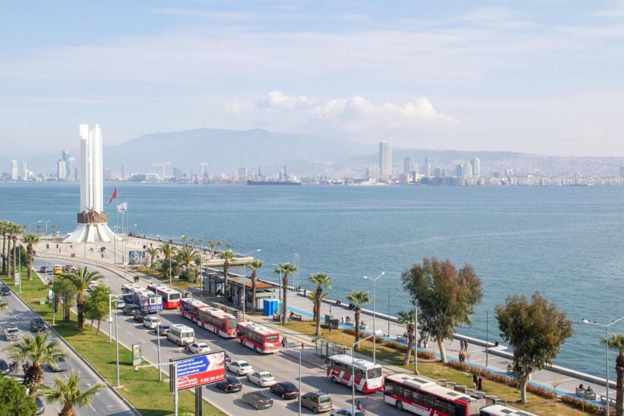 Exceptional Flat With Gorgeous Sea View In Izmir Daire Dış mekan fotoğraf